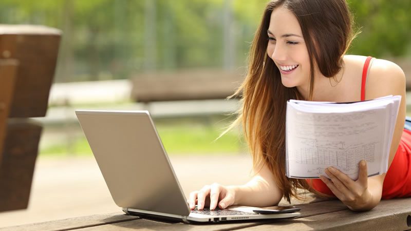 Estudantes de Vitória podem se inscrever em cursos ofertados pela Sedu