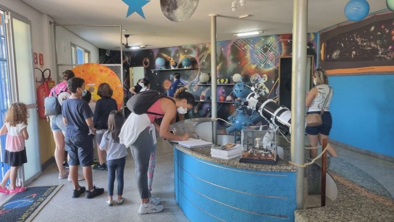 Planetário de Vitória celebra 28 anos encantando e divertindo o público