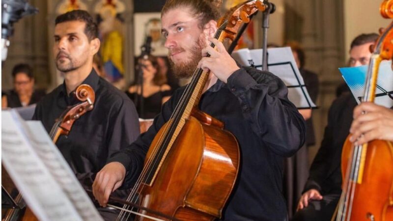 Orquestra capixaba apresenta música antiga com instrumentos de época em ES, MG e RJ
