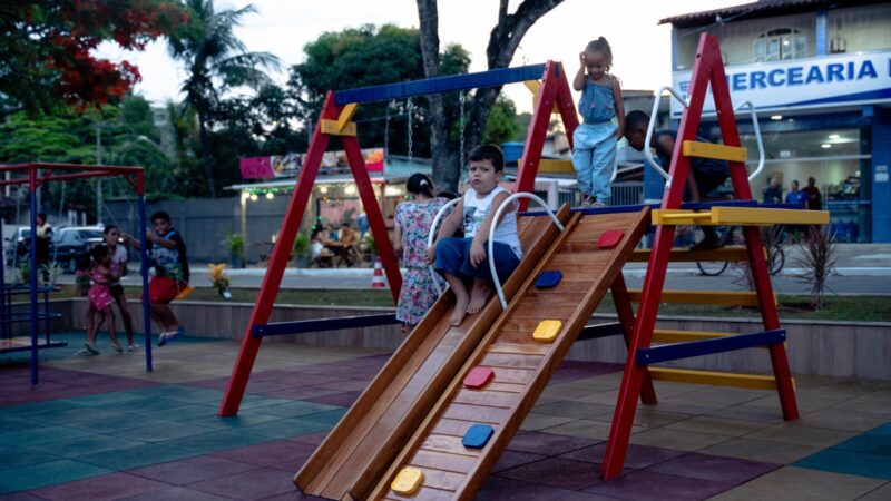 Calçadão Guarapari – Edson Magalhães inaugura praça com novas estruturas em Meaípe