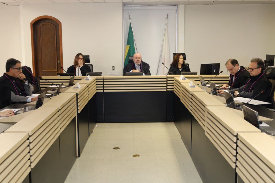 Calçadão ES – TRF-6 inclui litoral norte em áreas afetadas por lama de rejeitos de Mariana