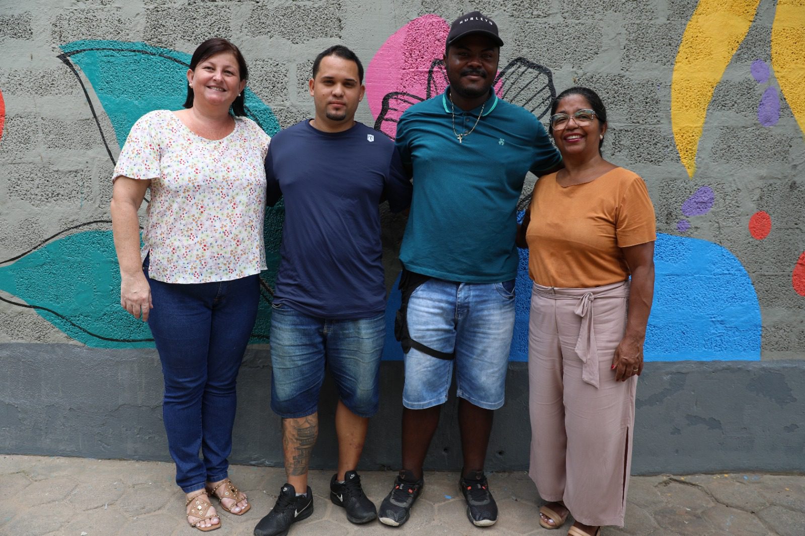 Calçadão Cariacica – A arte e solidariedade expressa em cores.