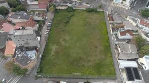 Calçadão Vitória – Santa Lucia terá tradicional campo de futebol reformado.