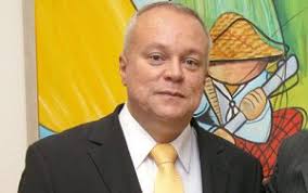 Entrevista: Desembargador Dr. Pedro Vals Feu Rosa. – Tenho muita esperança no retorno das famílias às ruas e das crianças às praças. Sim, tenho esperança