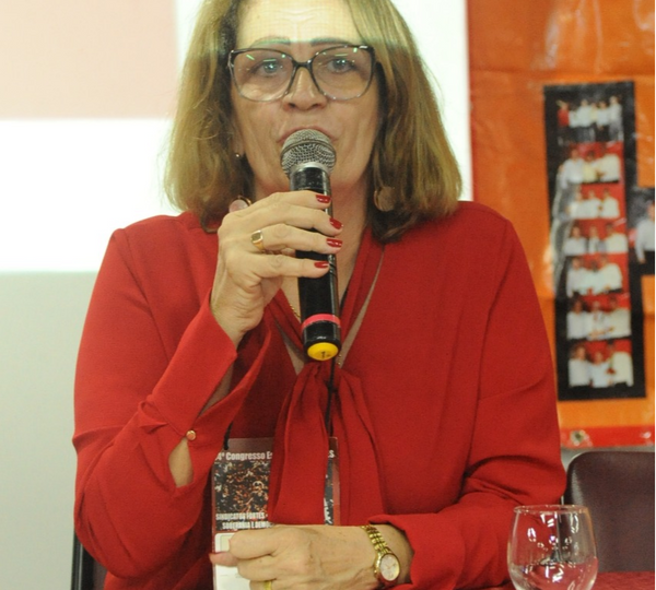 Calçadão Operário – CUT/ES – Clemildes Pereira é história positiva de mulher que tem passado de luta sindical