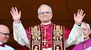 Calçadão Conclave – Papa Americano João XIV ao estilo solicitado por Donald Trump