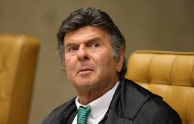 Calçadão Brasil – Ministro do STF Luiz Fux intima senador capixaba por acusação de ministro Carlos Lupi