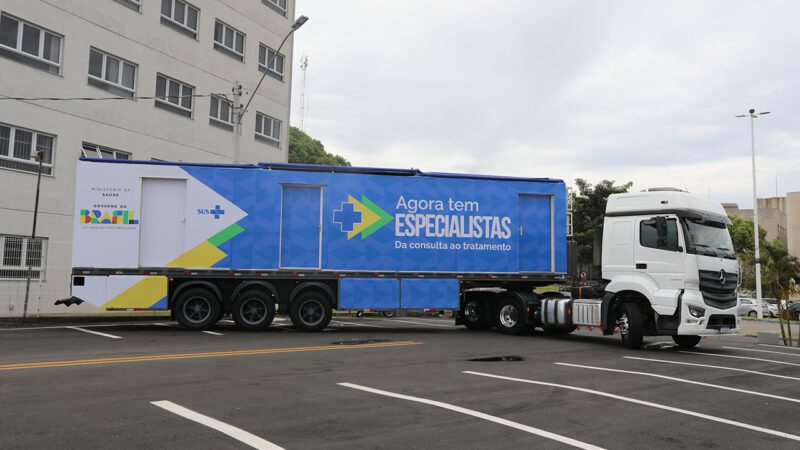 Calçadão Saúde – Cariacica inova com “Carreta da Saúde” equipada para realização de exames