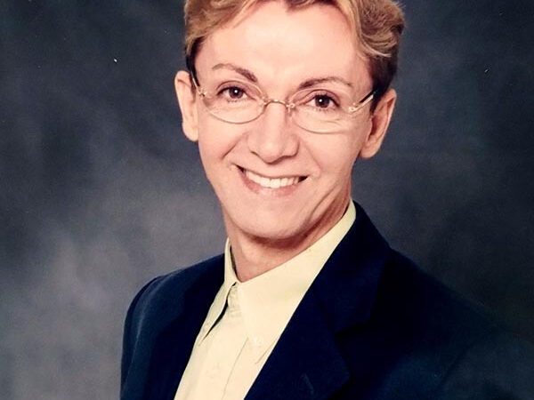 O mago das tesouras esta de volta no Centro de Vitória!