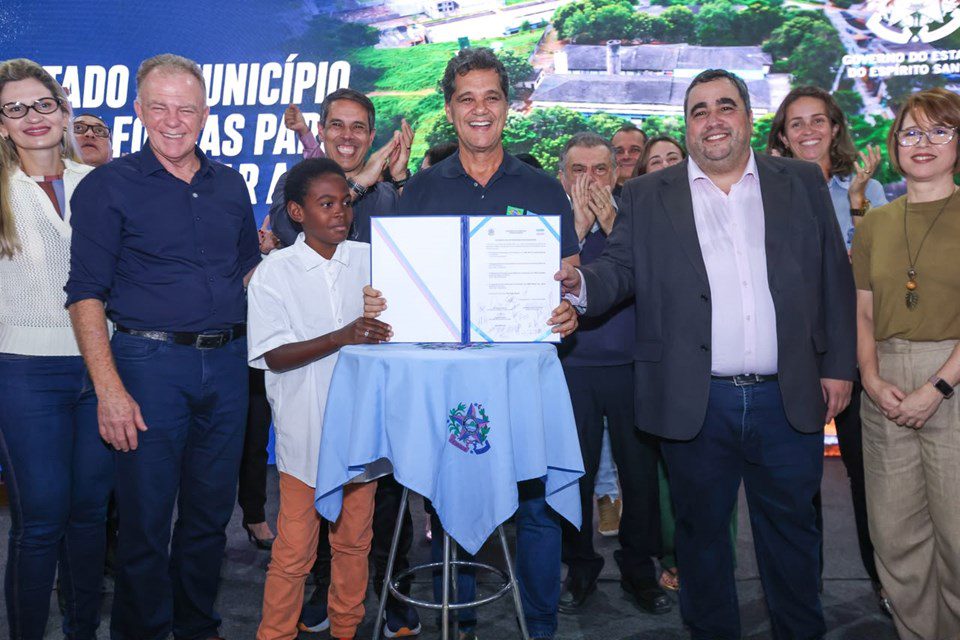 Calçadão Guarapari – Governador Ricardo Ferraço fortalece gestão Rofrigo Borges