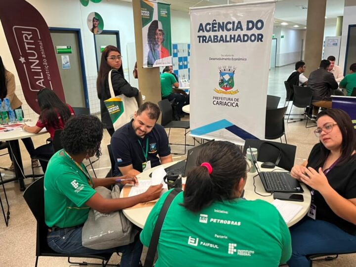 Calçadão Desenvolvimento – IFES e Agência do Trabalhador de Cariacica ofertam oportunidades de trabalho.