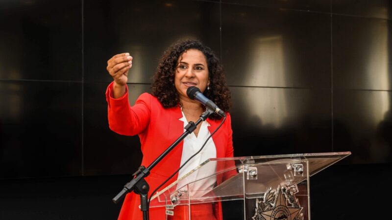 Entrevista – Jaqueline Moraes – Da Praça Costa Pereira ao Palácio Anchieta: a trajetória de uma mulher humilde e digna de apoio