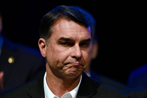 Calçadão Brasil – Pesquisa aponta aumento da rejeição ao candidato Bolsonarista