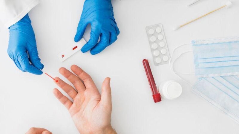 Calçadão Saúde – Teste rápido que identifica HIV e sífilis está disponível nas unidades de saúde e possui sigilo