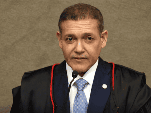 Calçadão Brasil – Ministro citado em festa com mulheres no triplex de Daniel Vocaro