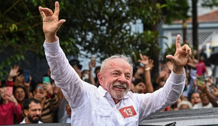 Calçadão Brasil – Em virada histórica, Lula derrota Flávio Bolsonaro e chega ao quarto mandato como presidente