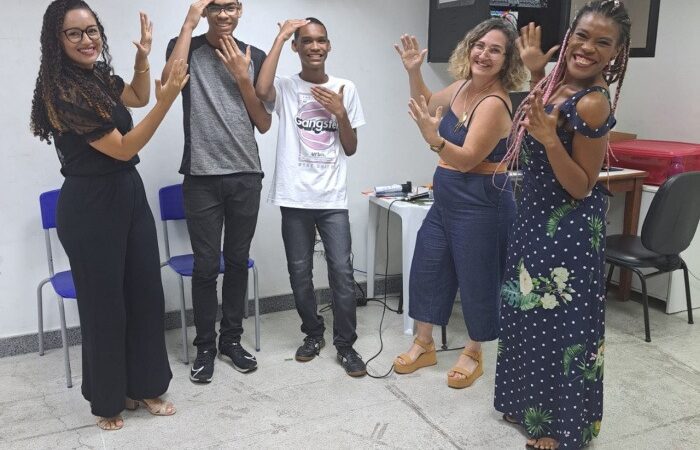 Estudantes surdos do Emef no bairro Itararé desenvolvem protagonismo estudantil