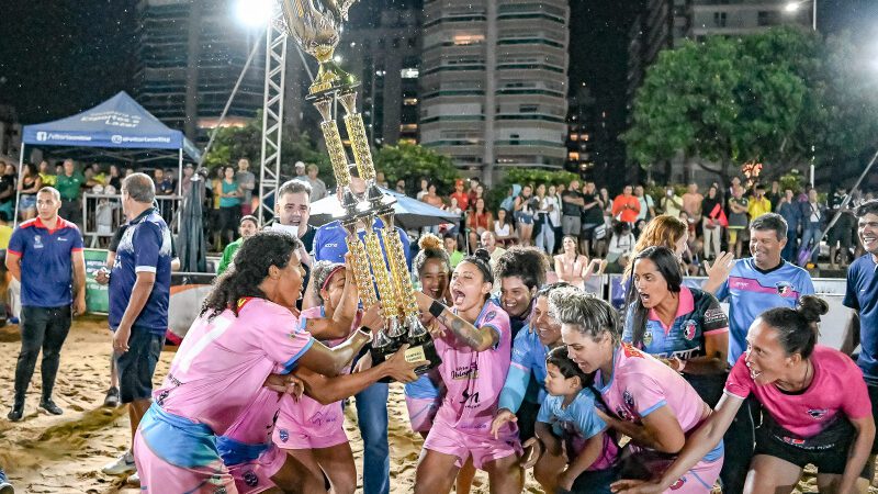 São Pedro Beach Soccer e Craques da Praia levantam as taças da Copa Vitória