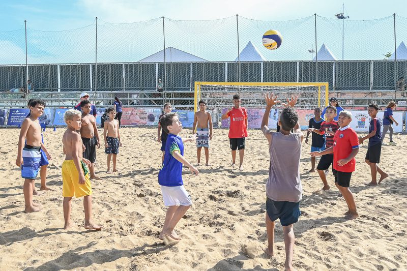 Programação esportiva segue agitando a praia de Camburi