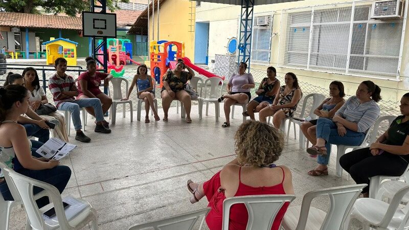 Secretaria de Educação realiza conversas com famílias sobre alimentação nas escolas