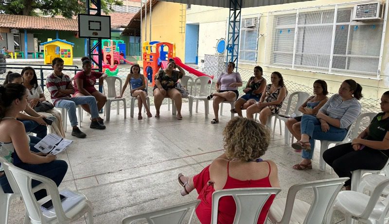 Secretaria de Educação realiza conversas com famílias sobre alimentação nas escolas