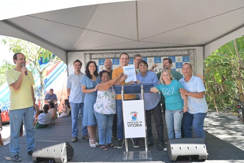 Pazolini assina ordem de serviço para construção de escola no bairro Jabour