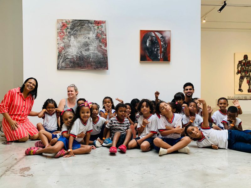 Estudantes visitam o Museu de Arte do Espírito Santo