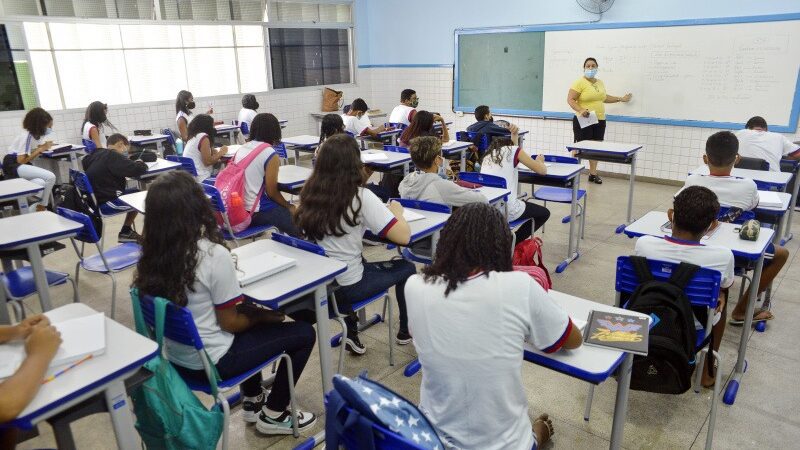 Mais 232 professores são nomeados para atuar nas unidades de ensino de Vitória