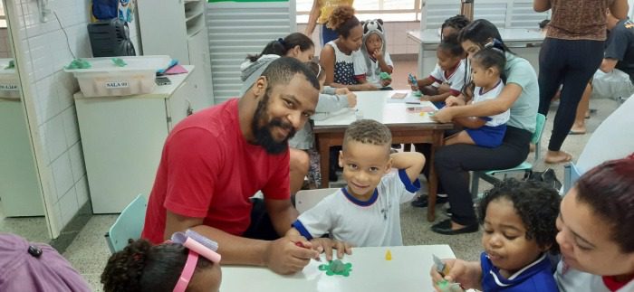 Semana da família na escola encanta comunidade escolar do bairro Gurigica