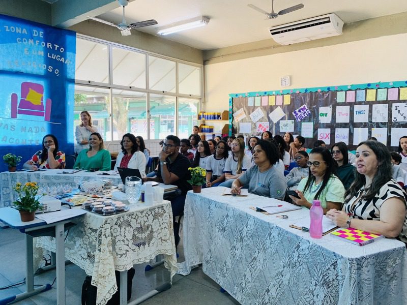 Estudantes da Emef Experimental de Vitória são inspirados por projeto de empreendedorismo