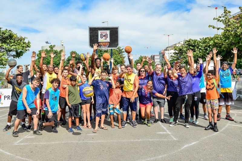 Domingo é marcado por esporte e lazer na Orla de Camburi