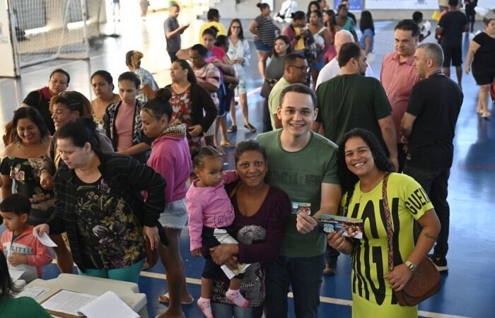 Mais de 500 cartões são distribuídos em programa que transforma vidas em Vitória