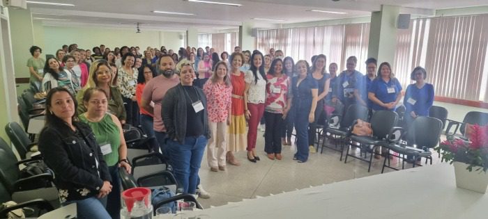 Capacitação em Vitória Aperfeiçoa Profissionais que Auxiliam Indivíduos em Situação de Violência