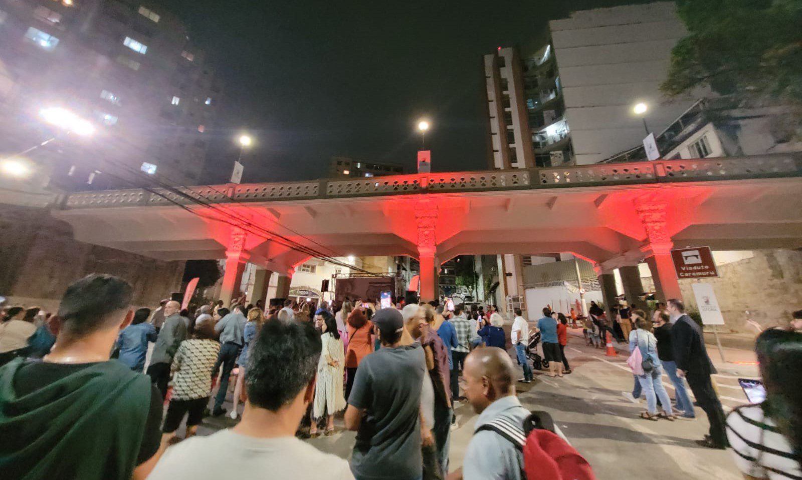 Vitória Celebra a Reinauguração do Caramuru com Show, Luz Cênica e Piso Original de Mais de um Século