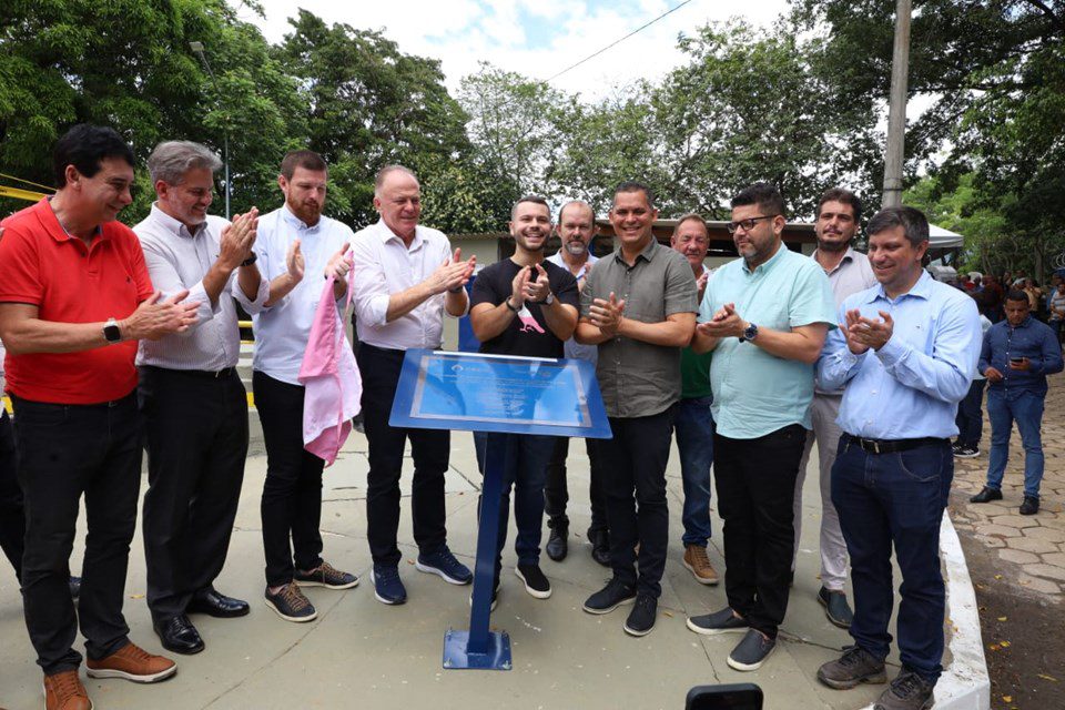 Calçadão Viana – Renato Casagrande Inaugura inaugura obra de esgotamento sanitário,