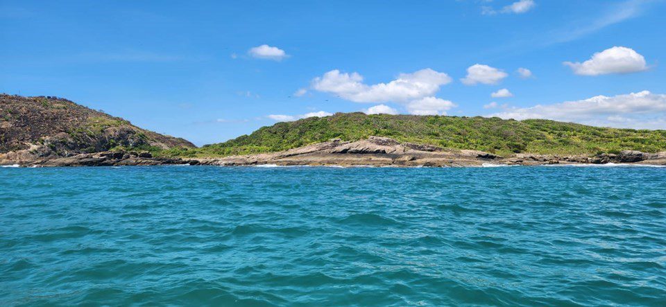 Calçadão Guarapari – Arquipélago de Três Praias está dentro da APA de Setiba.