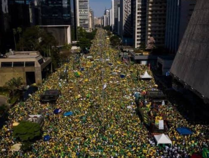 Calçadão Brasil – Movimento Verde e Amarelo segue vivo no coração do Brasil.