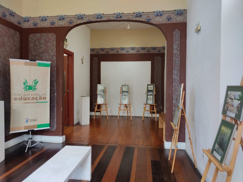 Calçadão Vitória – Na casa Porto das Artes Plásticas temos a Exposição “Manguezal: Múltiplos Olhares”