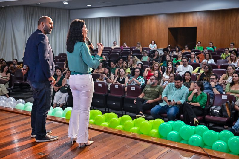 Vitória avança em vários índices da educação e conquista destaque nacional