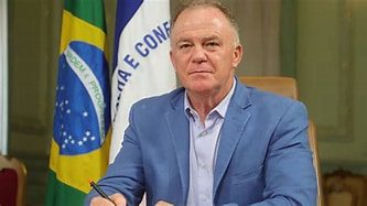 Calçadão ES – Renato Casagrande deu inicio a entrega do Cartão Reconstrução