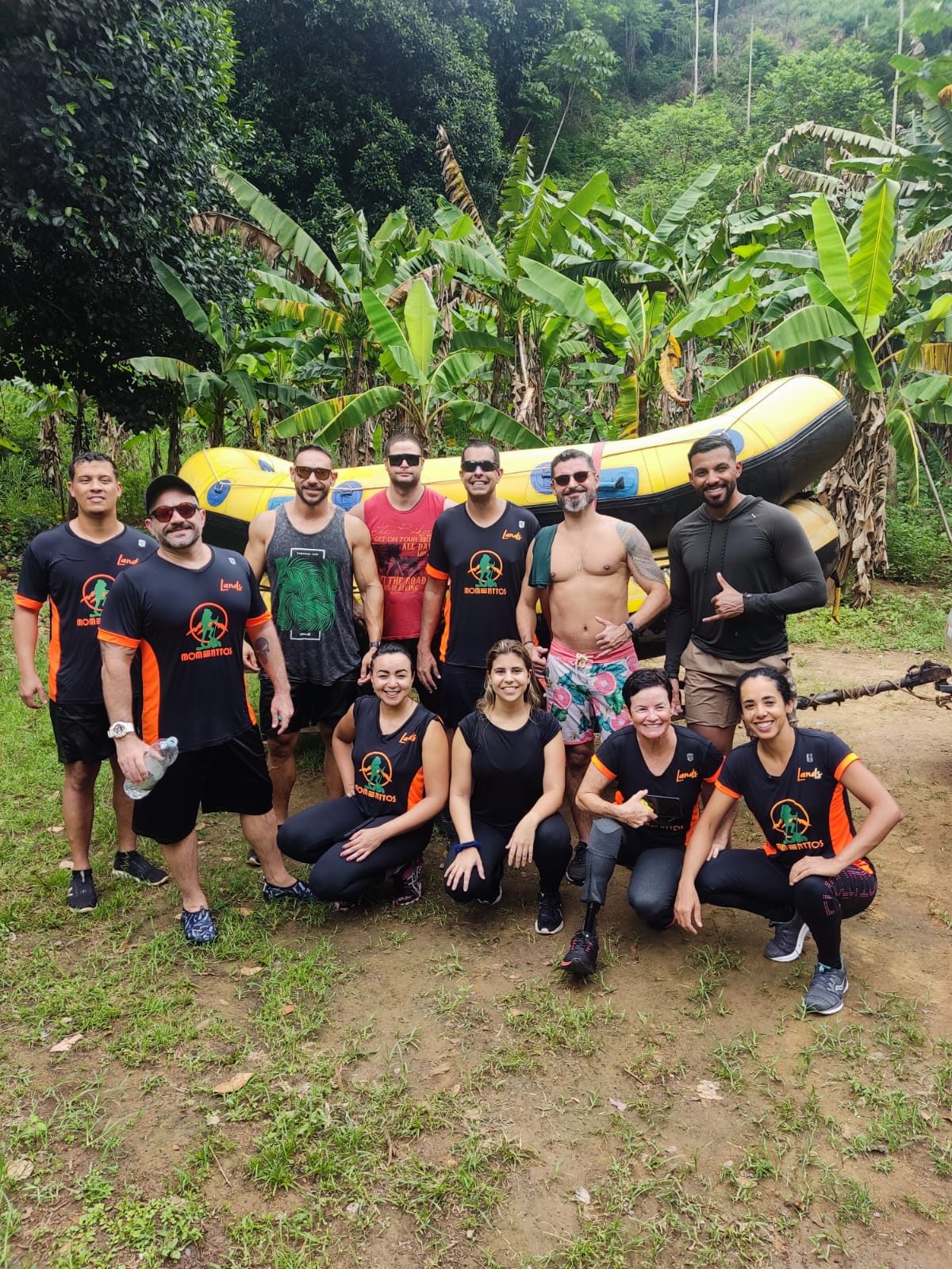 Natureza e Aventura no Rio Jucu: Uma Descenda Radical com o Grupo Momenttos.br