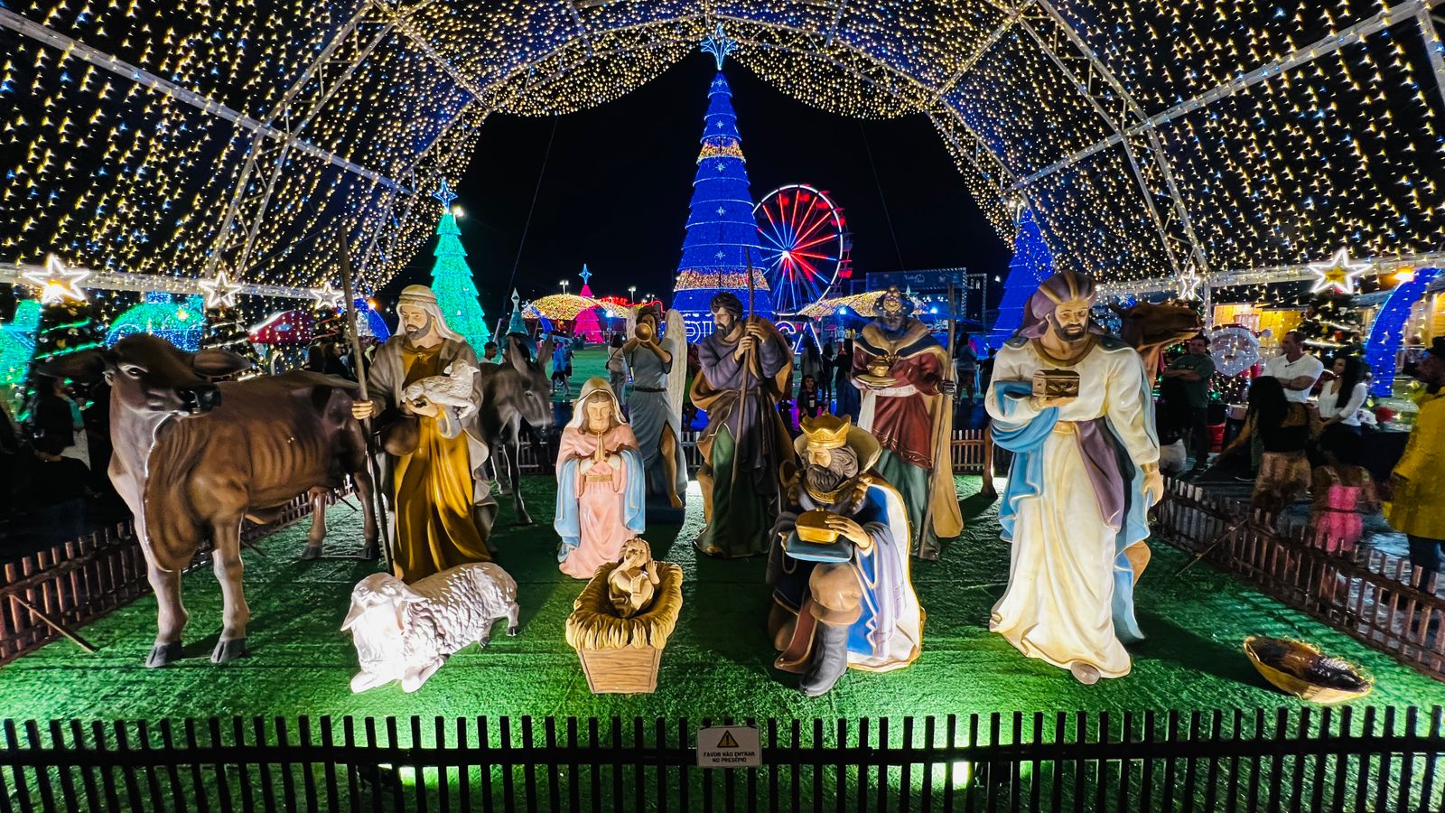 Calçadão Natal –  Nova Brasília abriga 1ª Vila de Natal de Cariacica.