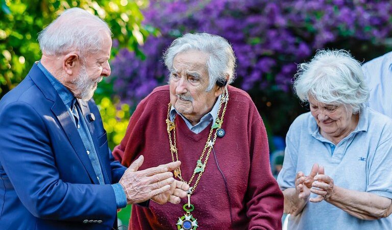 Calçadão BR – Extraordinário Pepe Mujica recebe homenagem do Brasil